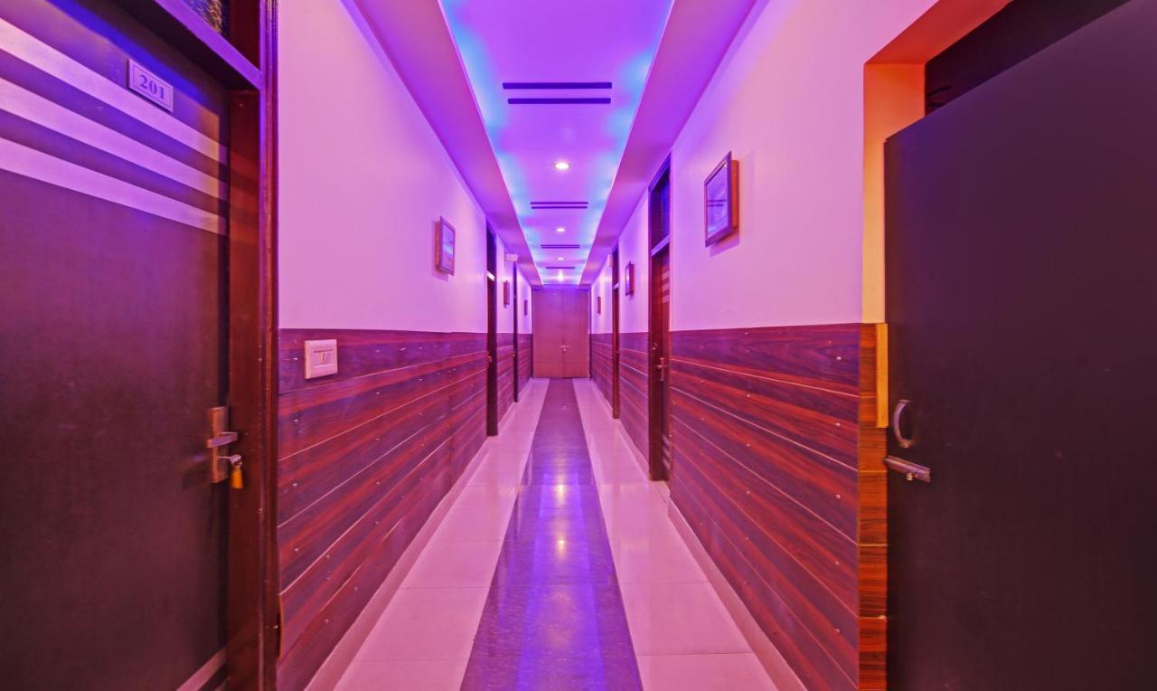 Itsy By Treebo - Royale Inn Meerut Exterior photo