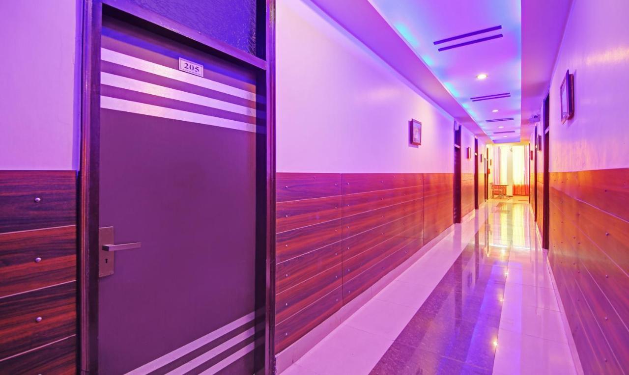 Itsy By Treebo - Royale Inn Meerut Exterior photo