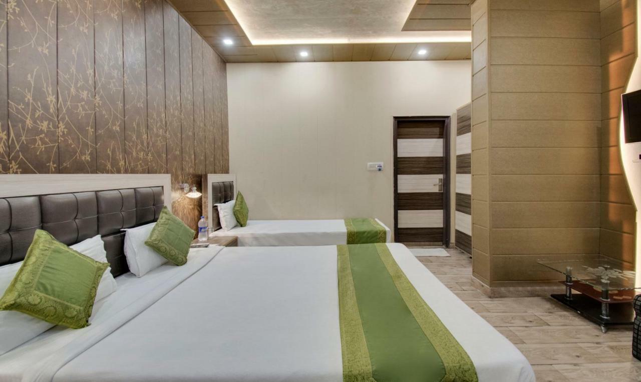 Itsy By Treebo - Royale Inn Meerut Exterior photo